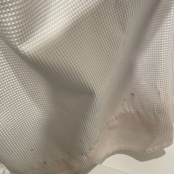 Loge - Dirty shower curtain - Hotels Near Me - Leavenworth, Washington Loge - Dirty shower curtain - Hotels Near Me - Leavenworth, Washington