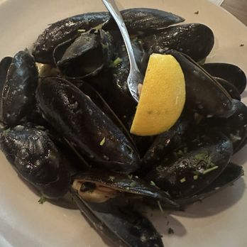 Angie's Seafood - Steamed Mussels...soooo good! - Seafood Near Me - Baltimore, Maryland Angie's Seafood - Steamed Mussels...soooo good! - Seafood Near Me - Baltimore, Maryland