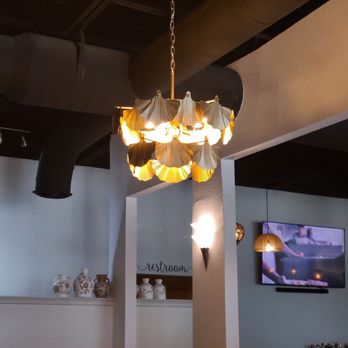Tuscano Italian Kitchen - Ceiling light fixture - Italian Near Me - Cedar Park, Texas Tuscano Italian Kitchen - Ceiling light fixture - Italian Near Me - Cedar Park, Texas