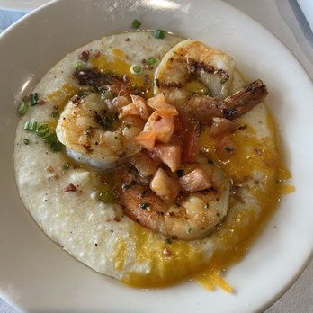 Della J's Delectables - Shrimp and grits - Southern Near Me - Alexandria, Virginia Della J's Delectables - Shrimp and grits - Southern Near Me - Alexandria, Virginia