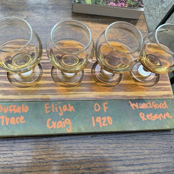 Gus's Barbecue - Flight of whisky - Barbeque Near Me - Claremont, California Gus's Barbecue - Flight of whisky - Barbeque Near Me - Claremont, California