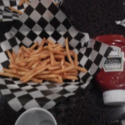 Sweden Creme - Basket of fries.