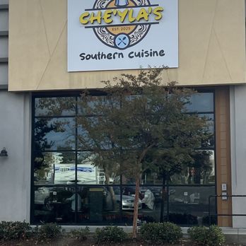 Che'yla's Southern Cuisine - Outside - Soul Food Near Me - Fairfield, California Che'yla's Southern Cuisine - Outside - Soul Food Near Me - Fairfield, California