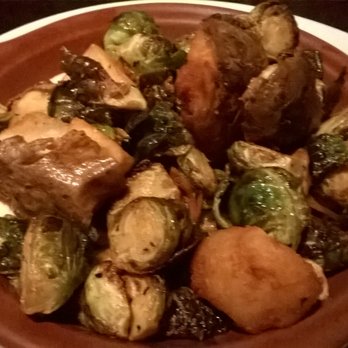 Yard House - Crispy Brussels Sprouts & Potatoes w/Malt Vinegar Aioli - New American Near Me - Indianapolis, Indiana