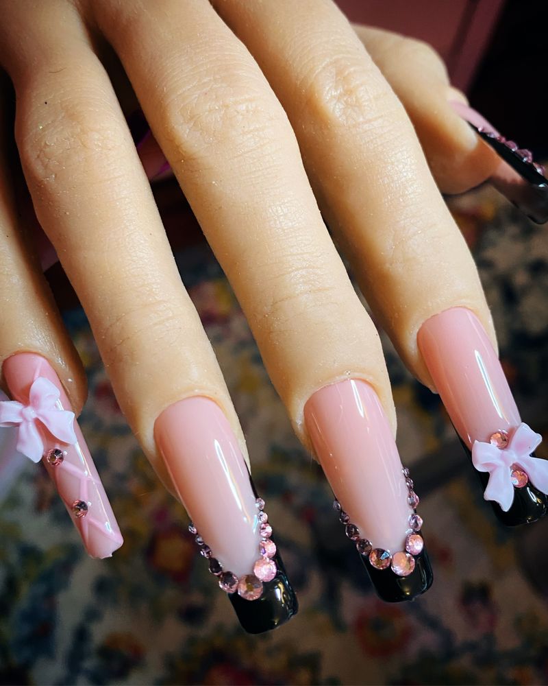 Blissful Nails Logo