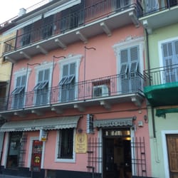 Olivier's Pub