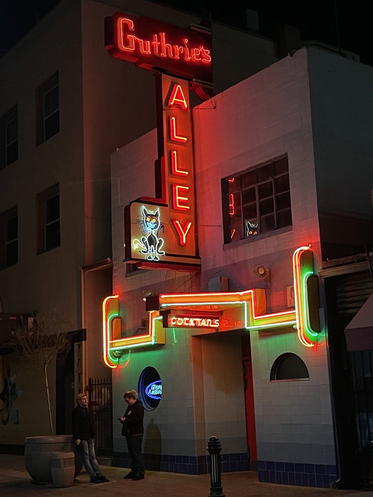 GUTHRIE’S ALLEY CAT 68 Photos & 90 Reviews 1525 Wall St