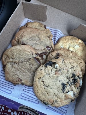 Insomnia Cookies by null