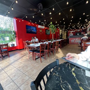 El Turco Grill - Inside - Mediterranean Near Me - Hackensack, New Jersey