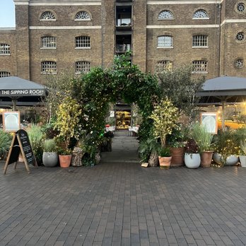 The Sipping Room - Outdoor - Modern European Near Me - West India Quay, XGL The Sipping Room - Outdoor - Modern European Near Me - West India Quay, XGL