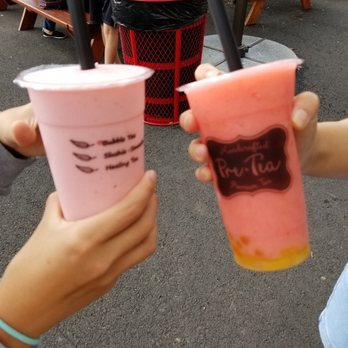 PreTea - Left is strawberry smoothie and right side is strawberry slushie with mango jelly and popping boba - Bubble Tea Near Me - Beaverton, Oregon