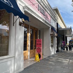 Exterior photo of Victoria's Secret & PINK - Yonkers, New York Exterior photo of Victoria's Secret & PINK - Yonkers, New York