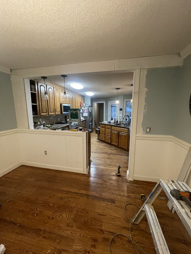 Slide of The Building Bee