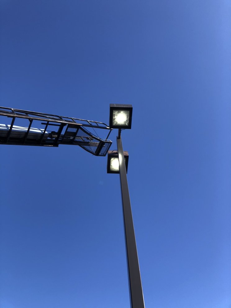 Slide of So Cal Electric & Lighting