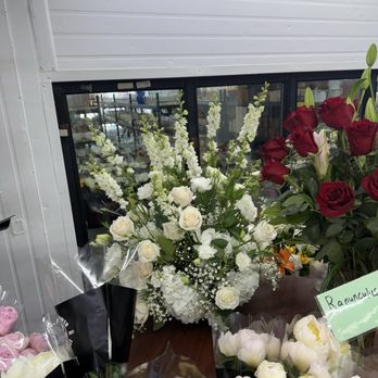 United Flower Wholesale - Floral Designers Near Me - Pomona, California United Flower Wholesale - Floral Designers Near Me - Pomona, California