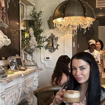 Glimmer Cafe - Cafes Near Me - Delray Beach, Florida