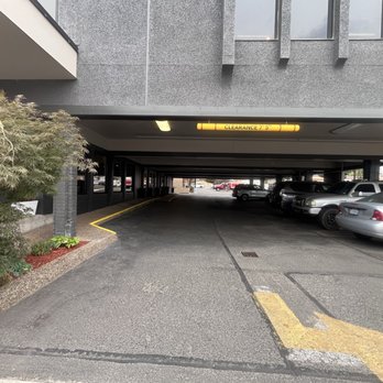 Rayland Hotel - Hotel entrance under the covered area - Hotels Near Me - The Dalles, Oregon Rayland Hotel - Hotel entrance under the covered area - Hotels Near Me - The Dalles, Oregon