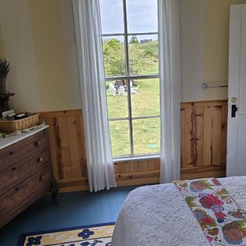 Tokeland Hotel - welcoming rooms, beautifully furnished - Hotels Near Me - Tokeland, Washington Tokeland Hotel - welcoming rooms, beautifully furnished - Hotels Near Me - Tokeland, Washington