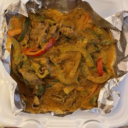 Vientiane Cuisine - Penang Curry with beef - dinner portion