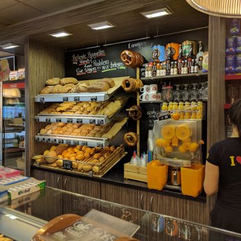 Süss - Look at the size of those pretzels!!!! - Bakeries Near Me - Berlin, BE Süss - Look at the size of those pretzels!!!! - Bakeries Near Me - Berlin, BE