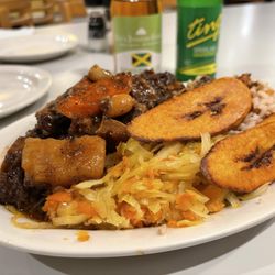 Eric's Jamaican Cuisine - Oxtail(small)