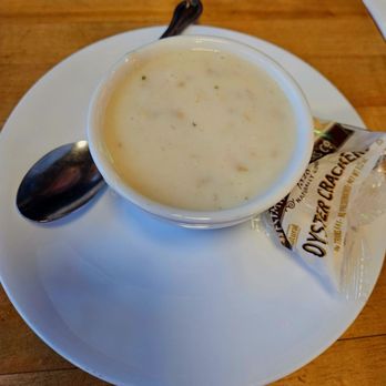 Sea Shanty - Clam chowder - New American Near Me - Cayucos, California