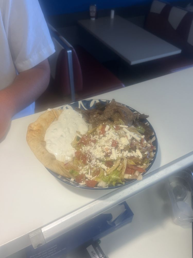 Mykonos Gyro Logo