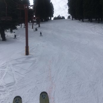 Alta Sierra Ski Resort - Empty runs. Great for family first timers - Ski Resorts Near Me - Wofford Heights, California