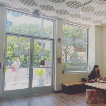 Ali’i Coffee - Entrance - Coffee & Tea Near Me - Honolulu, Hawaii