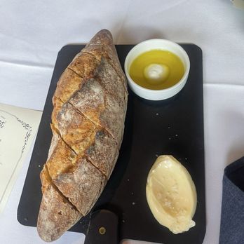 Violet Bistro - Fresh bread - French Near Me - Los Angeles, California Violet Bistro - Fresh bread - French Near Me - Los Angeles, California