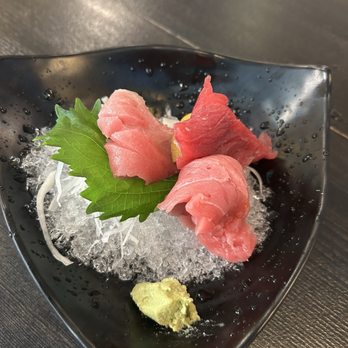 Hachi - Tina flight - Japanese Near Me - Portland, Oregon