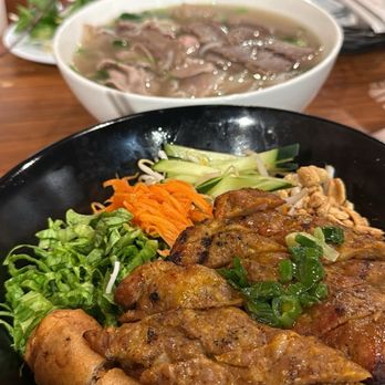Pho Saigon Pasteur - Vermicelli with nem nuong and egg roll - Vietnamese Near Me - Alhambra, California Pho Saigon Pasteur - Vermicelli with nem nuong and egg roll - Vietnamese Near Me - Alhambra, California