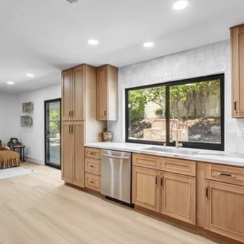 Becky Davidson - Estate Properties - Kitchen - Real Estate Agents Near Me - Manhattan Beach, California Becky Davidson - Estate Properties - Kitchen - Real Estate Agents Near Me - Manhattan Beach, California