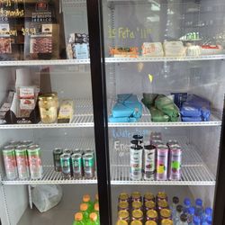 The Oil Tree-Oklahoma - Grab supplies for an impromptu picnic