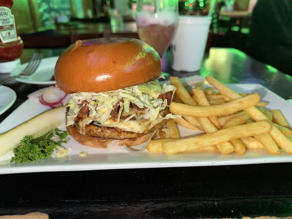 Social spots from Alex Lounge Bar & Grill