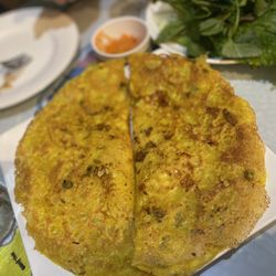 Lang Van - Pancake with chicken