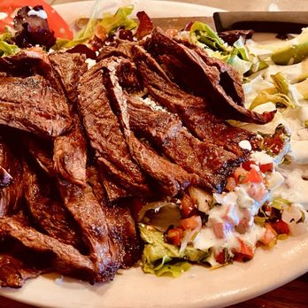 La Playa - Carne Asada Salad with slices tomatoes and avocados on a bed of lettuce with ranch dressing. - Mexican Near Me - Pacifica, California