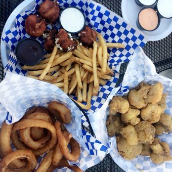 Murray's Saloon & Eatery - Karaoke Near Me - Big Bear Lake, California