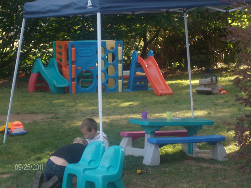 Wiggles & Giggles Daycare - childcare center in Marysville, WA