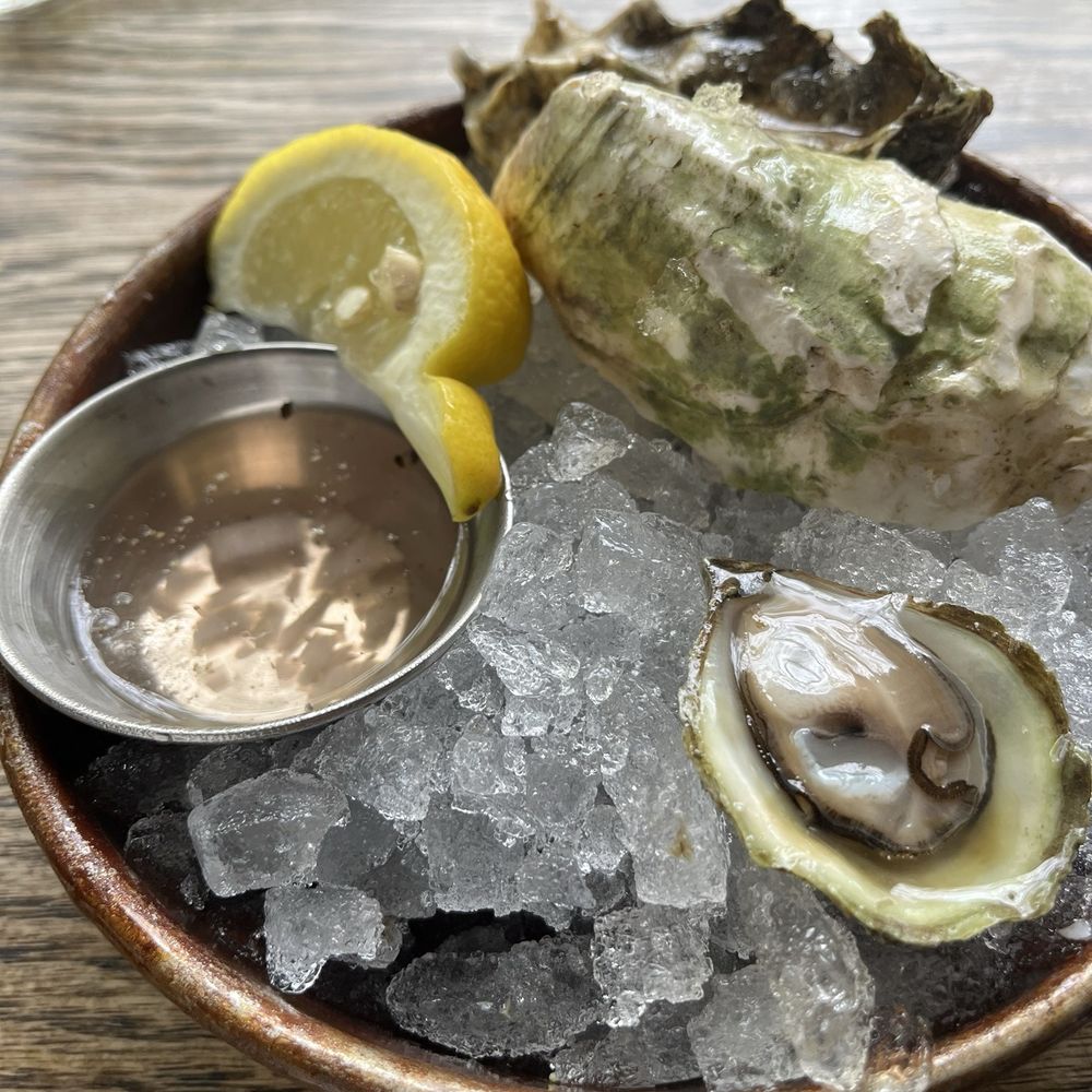 Taylor Shellfish Oyster Bar - Olympia* Sunseeker* Pacific Petite* - Seafood Near Me - Seattle, Washington Taylor Shellfish Oyster Bar - Olympia* Sunseeker* Pacific Petite* - Seafood Near Me - Seattle, Washington