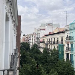 Hotel Único Madrid - View from the room facing the street