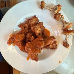 The “40” Bar & Grill - Hot wings