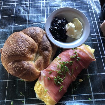 La Maison Cafe - Breakfast & Brunch Near Me - Newport, Oregon La Maison Cafe - Breakfast & Brunch Near Me - Newport, Oregon