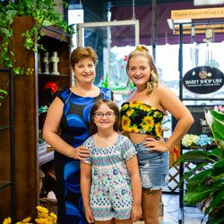 Apple Blossom Florist & Gifts - Apple Blossom Florist & Gifts