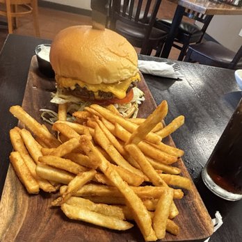 Sparks Coffee Shop - Cheeseburger - Breakfast & Brunch Near Me - Sparks, Nevada
