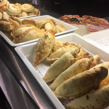 Mucci's - Pizza Near Me - Barcelona, B Mucci's - Pizza Near Me - Barcelona, B