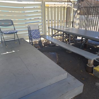 Taka's Box Lunch - Sit down area - Breakfast & Brunch Near Me - Honolulu, Hawaii