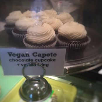 Muddy's Bake Shop - Bakeries Near Me - Memphis, Tennessee