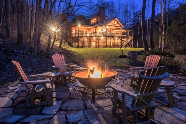 The Lodge at River Run by null
