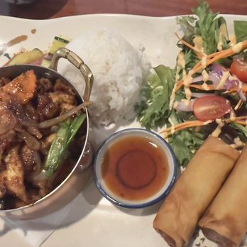 Thai Place - Cashew nut lunch special - Thai Near Me - Vallejo, California Thai Place - Cashew nut lunch special - Thai Near Me - Vallejo, California
